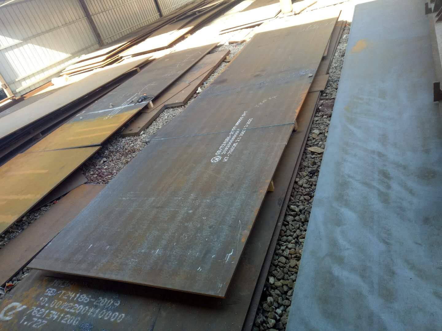 華北金屬公司主營NM360耐磨鋼板、NM400耐磨鋼板